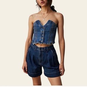 Free People We The Free Top Secret Women’s Denim Bermuda Mom Shorts/Sz:27/NWT